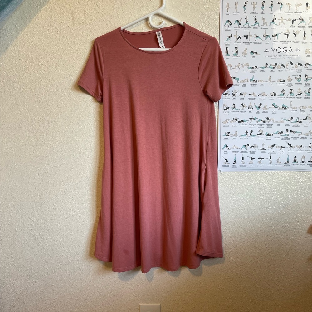 Salmon , soft , Flowy t-shirt dress. NWOT. IT HAD POCKETS!